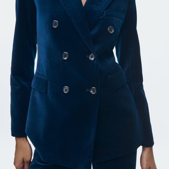 ZARA DOUBLE-BREASTED VELVET JACKET ZW COLLECTION AND STRAIGHT LEG PANTS - Picture 2 of 4